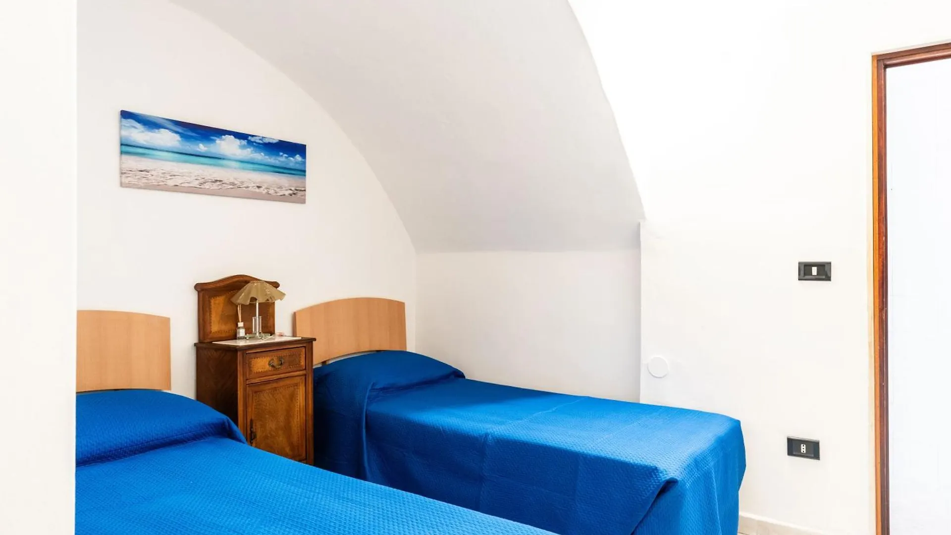 Tina House & Parking By Barbarhouse Apartment Bari