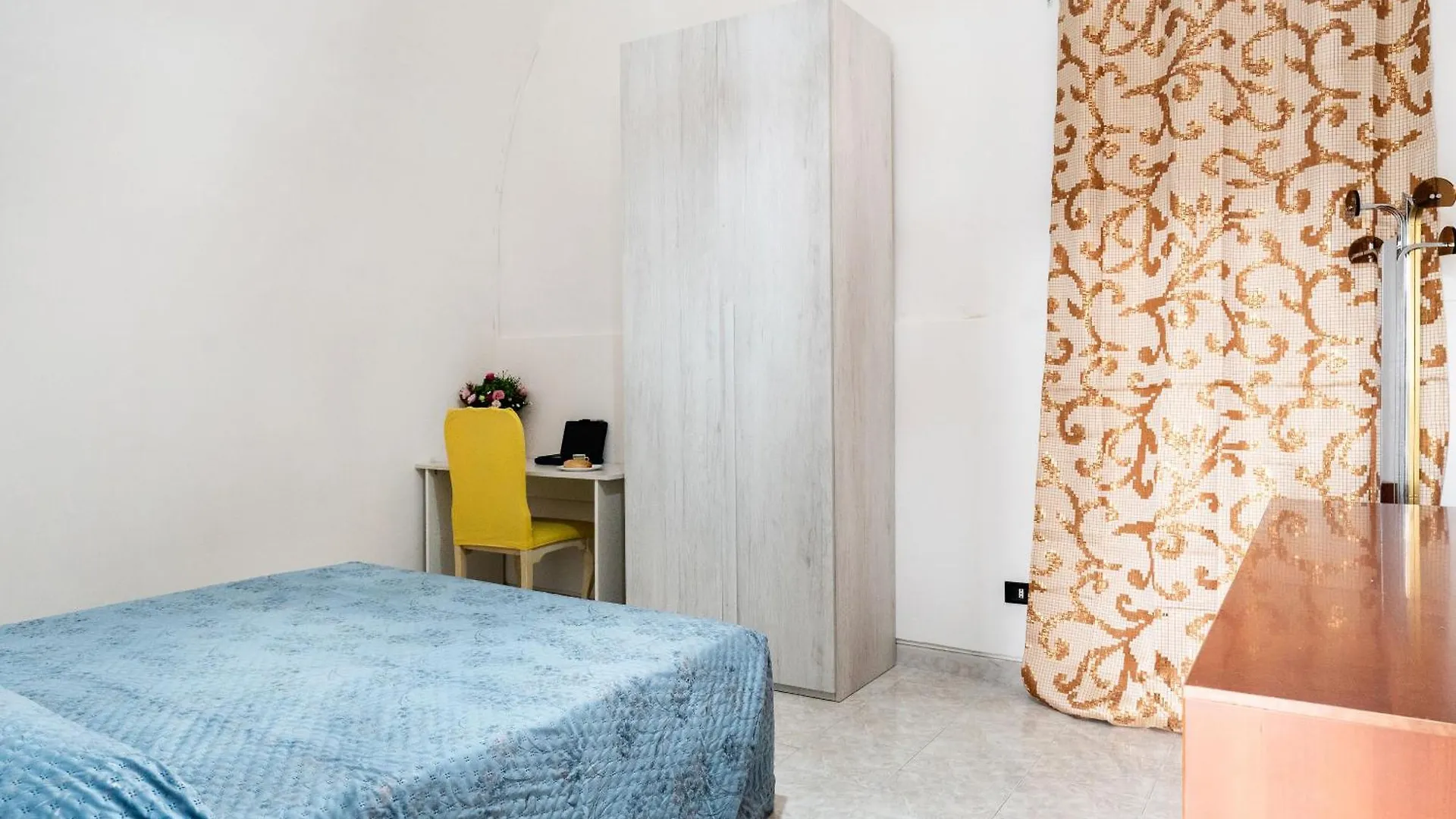 Tina House & Parking By Barbarhouse Apartment Bari